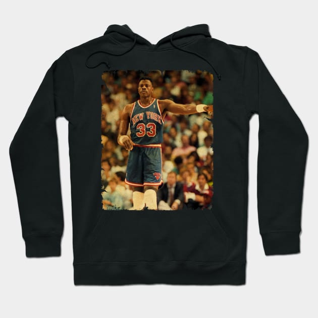 Patrick Ewing - Vintage Design Of Basketball Hoodie by JULIAN AKBAR PROJECT